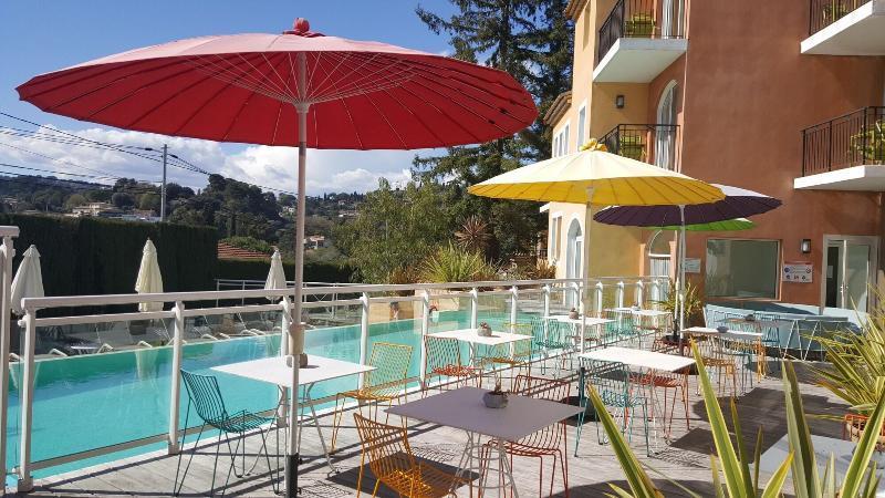 Adonis Mougins Aparthotel Екстериор снимка