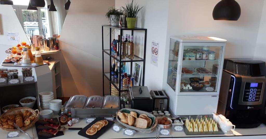 Adonis Mougins Aparthotel Ресторант снимка