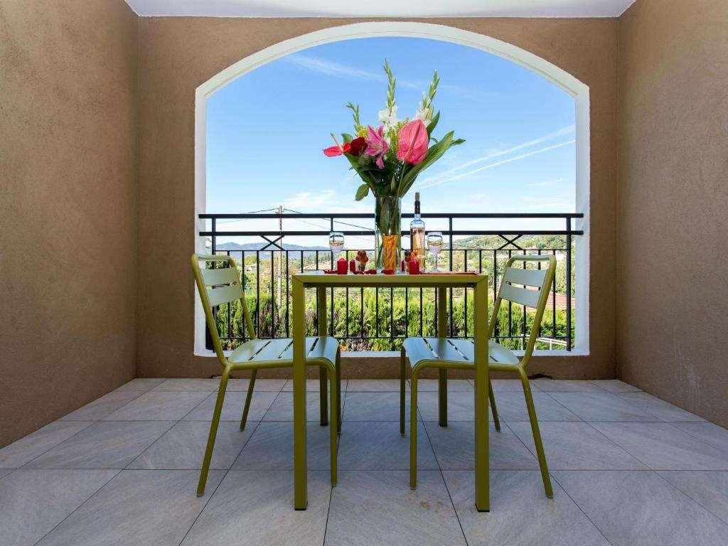 Adonis Mougins Aparthotel Екстериор снимка