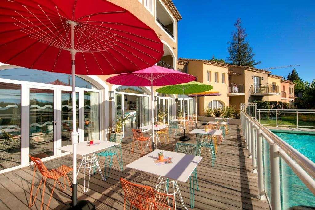Adonis Mougins Aparthotel Екстериор снимка